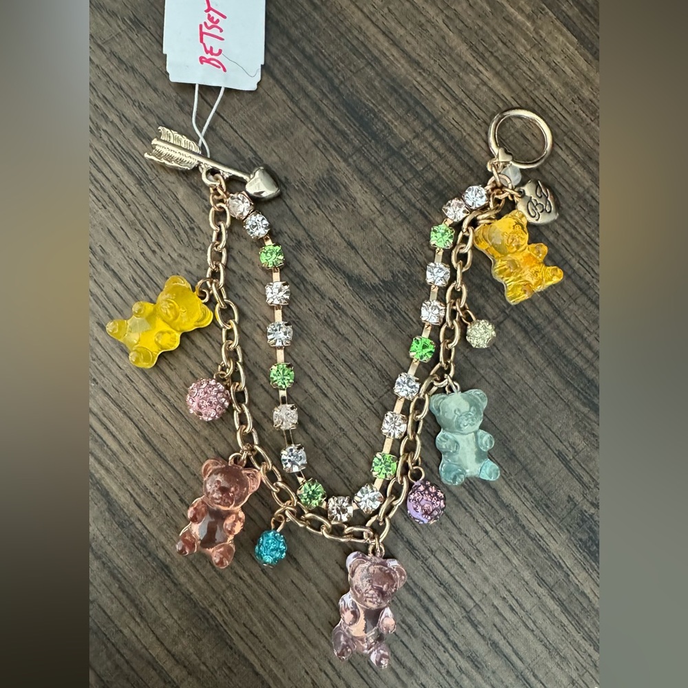 Bracelet